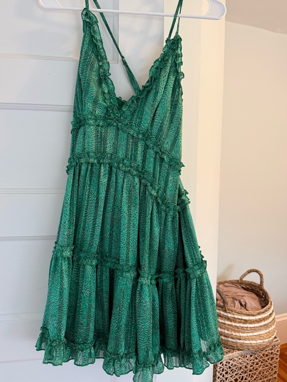 Luxxel Green Tiered V-Neck Spaghetti Strap Dress